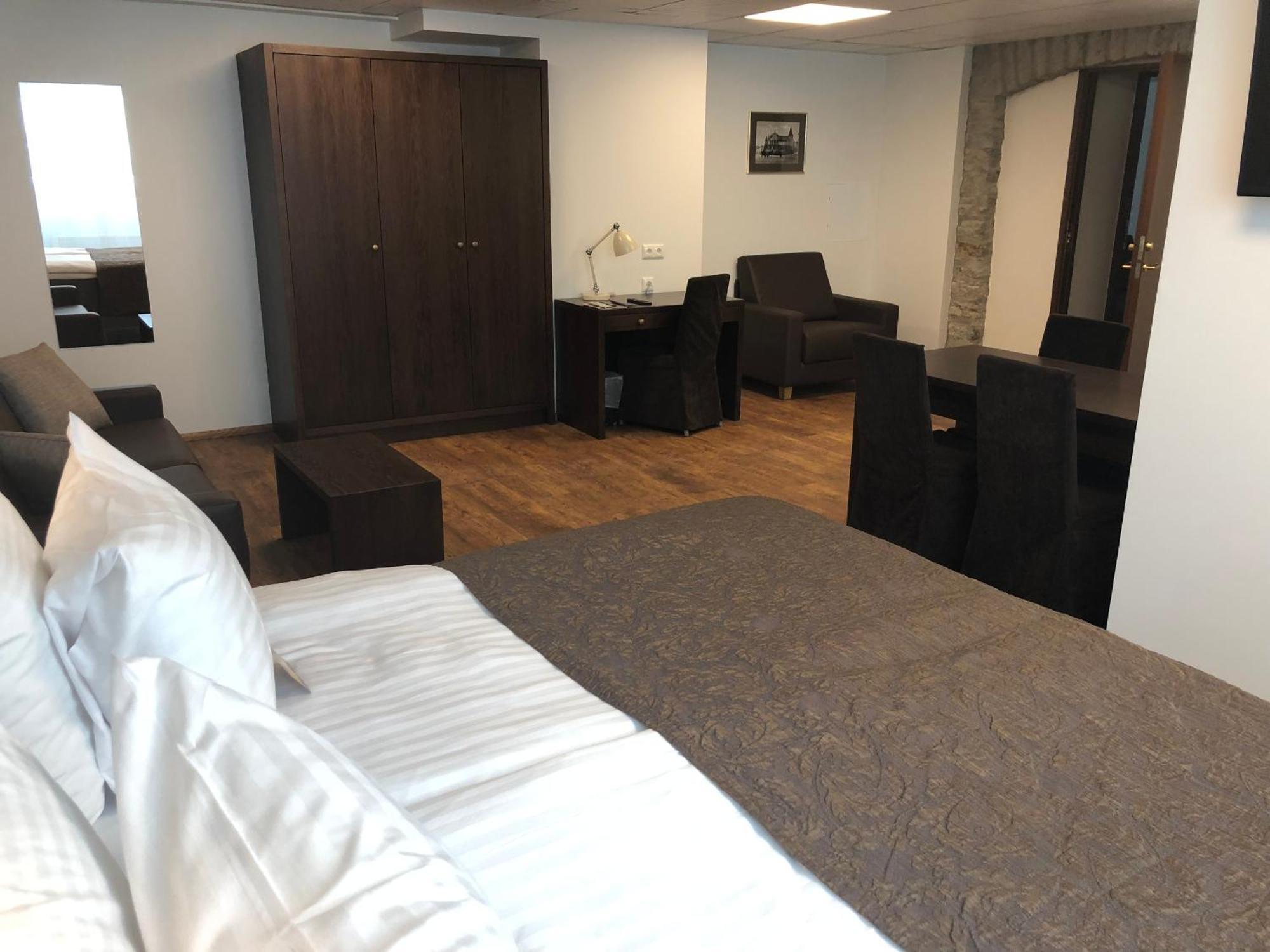 City Hotel Tallinn by Unique Hotels Extérieur photo